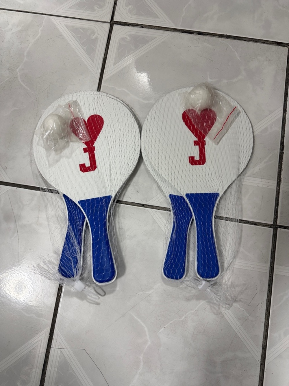 Beach Paddle Ball Set with Heart Graphic - White & Blue